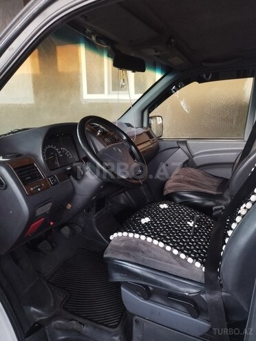 Mercedes Vito 112 CDI-8