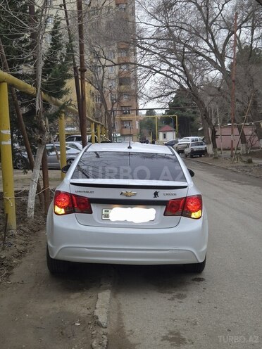 Chevrolet Cruze-2