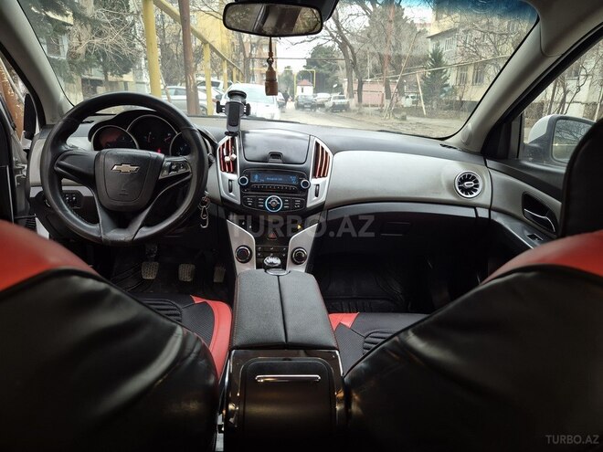 Chevrolet Cruze-6
