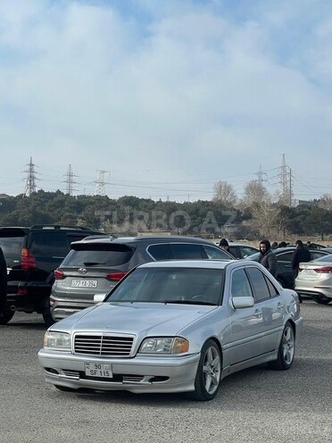 Mercedes C 230-1
