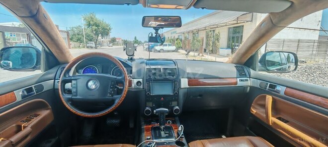 Volkswagen Touareg-9