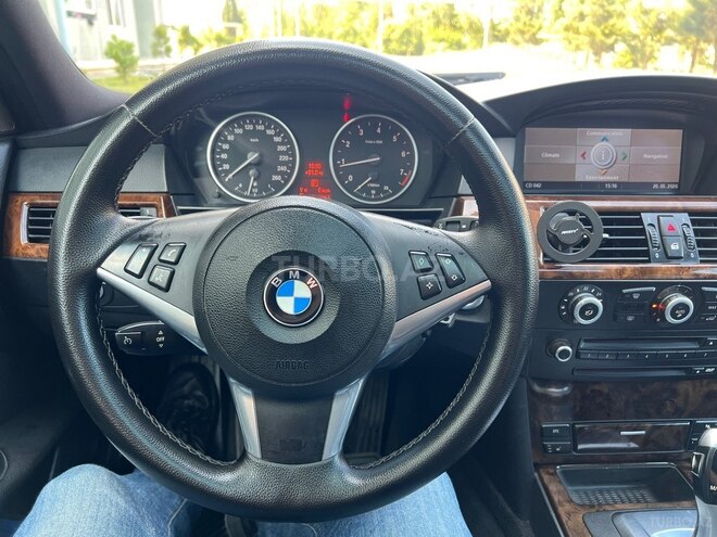 BMW 530-12