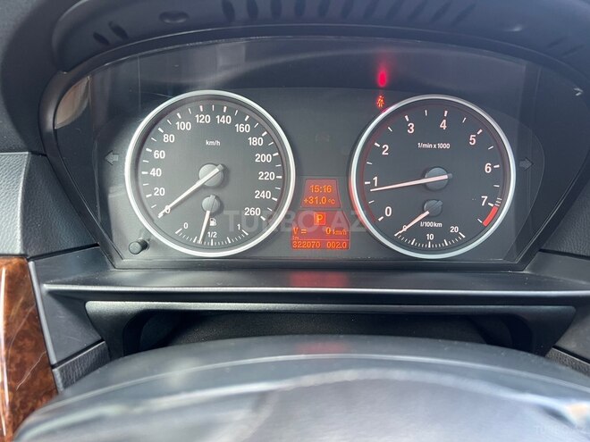 BMW 530-13