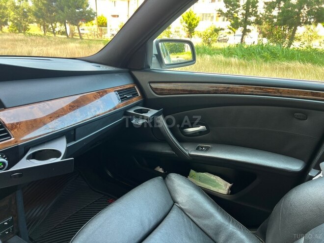 BMW 530-16