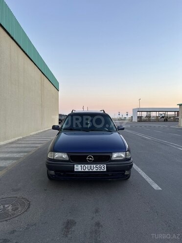 Opel Astra-1