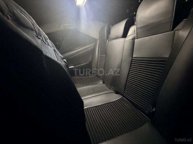 Toyota Camry-9