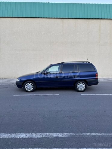 Opel Astra-9