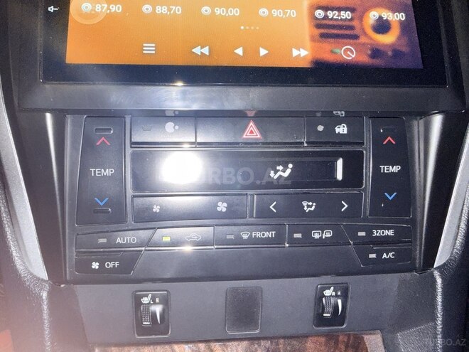 Toyota Camry-8