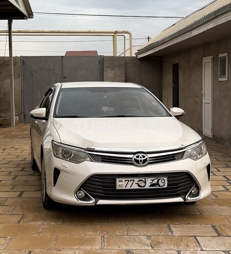 Toyota Camry-1