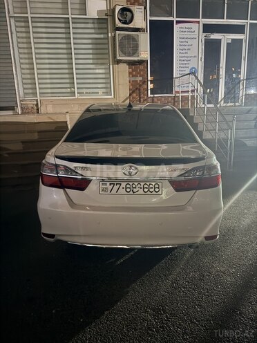 Toyota Camry-3
