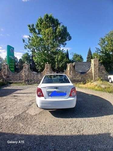 Chevrolet Aveo-2