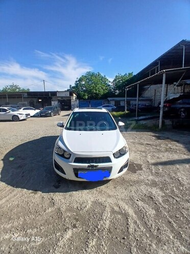 Chevrolet Aveo-1