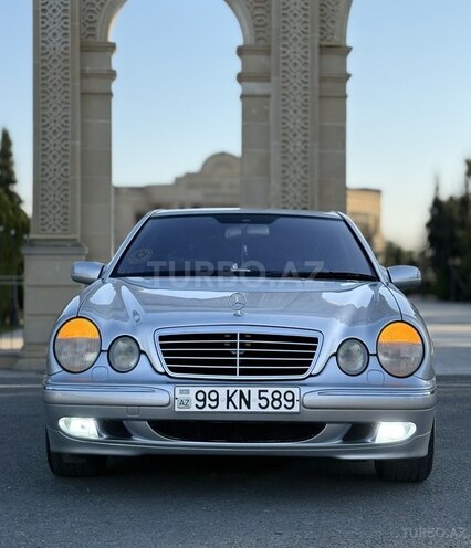 Mercedes E 320-2