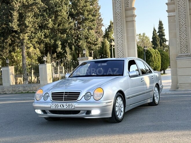 Mercedes E 320-3