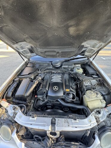 Mercedes E 320-14