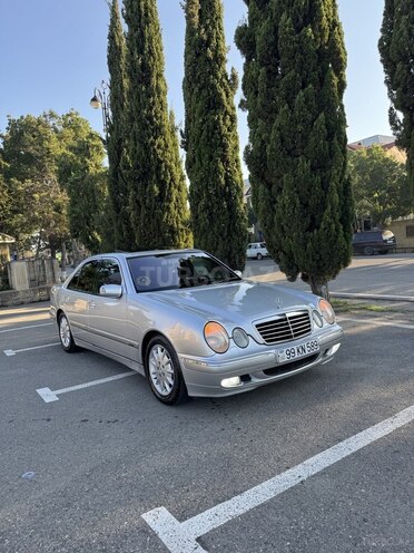 Mercedes E 320-12