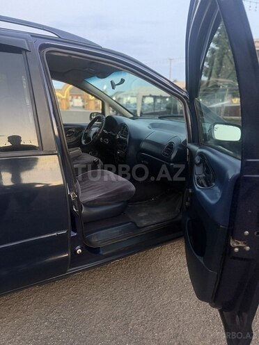 SEAT Alhambra-5