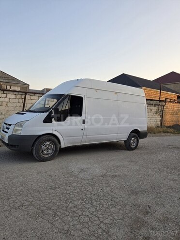 Ford Transit-2