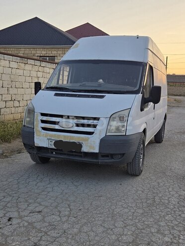 Ford Transit-1