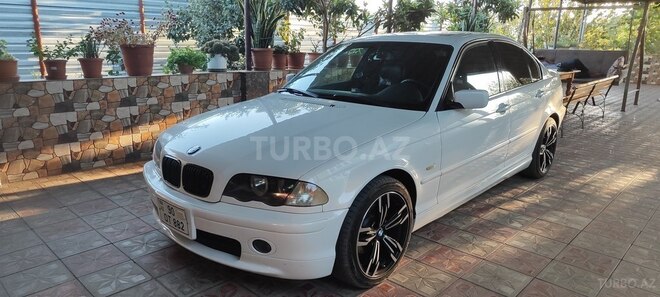 BMW 318-4