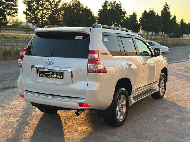 Toyota Land Cruiser Prado-8