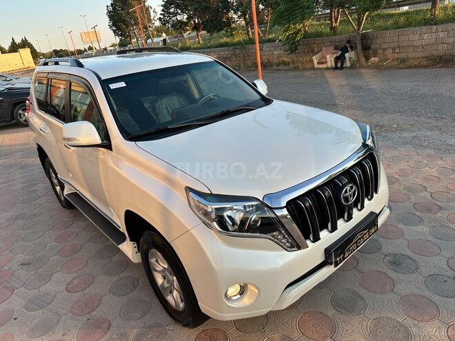 Toyota Land Cruiser Prado-5