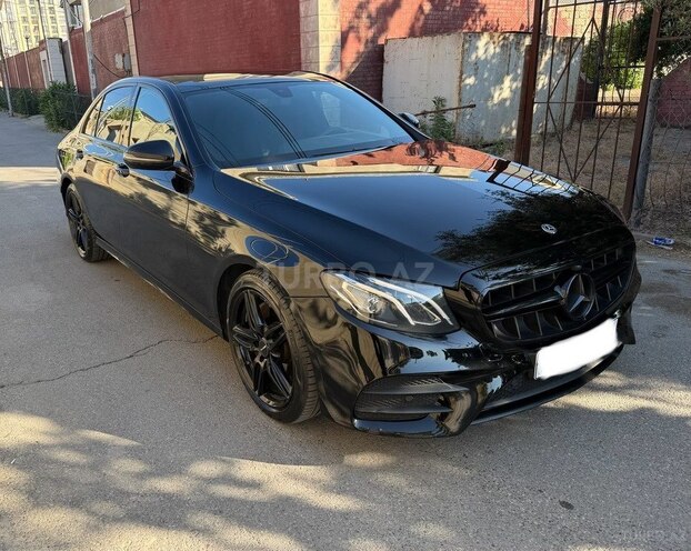 Mercedes E 220 d-5