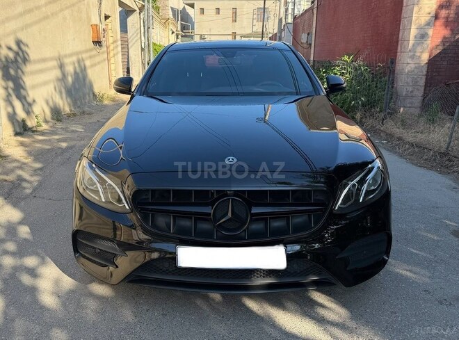 Mercedes E 220 d-1