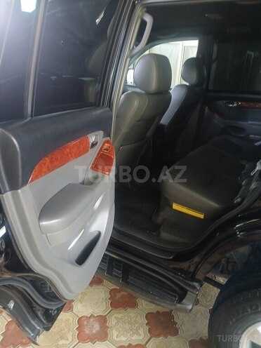 Toyota Land Cruiser Prado-11