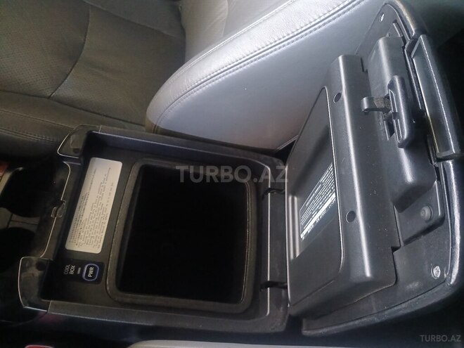 Toyota Land Cruiser Prado-13