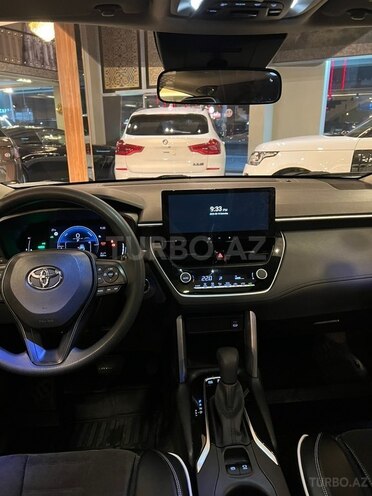 Toyota Corolla Cross-8