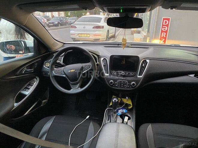 Chevrolet Malibu-3