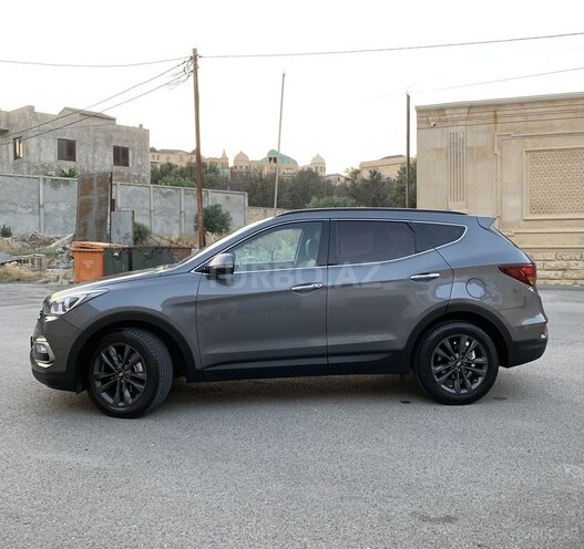 Hyundai Santa Fe-4