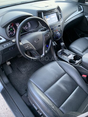 Hyundai Santa Fe-10