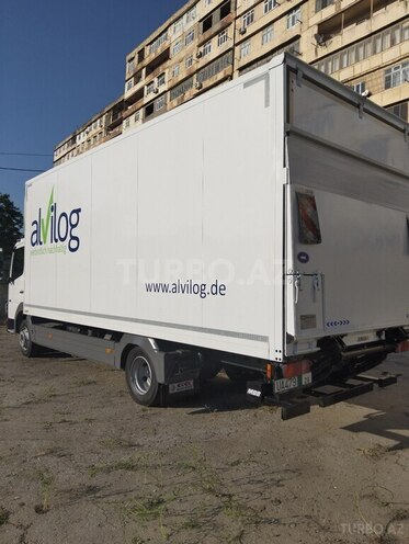 Mercedes Atego 818-5