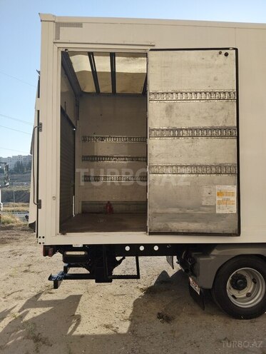 Mercedes Atego 818-7