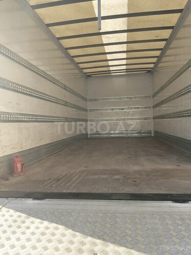 Mercedes Atego 818-21
