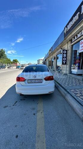 Volkswagen Jetta-2