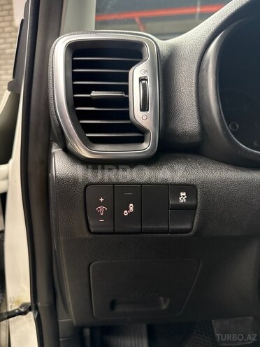 Kia Sportage-10