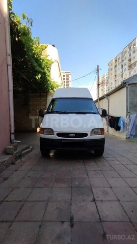 Ford Transit-1