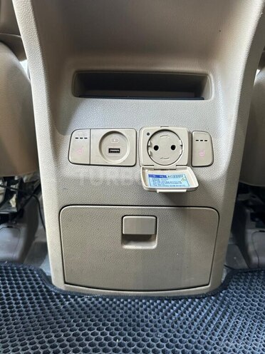 Kia Carnival-14