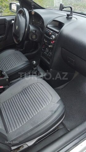 Opel Astra-10