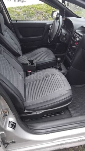 Opel Astra-11