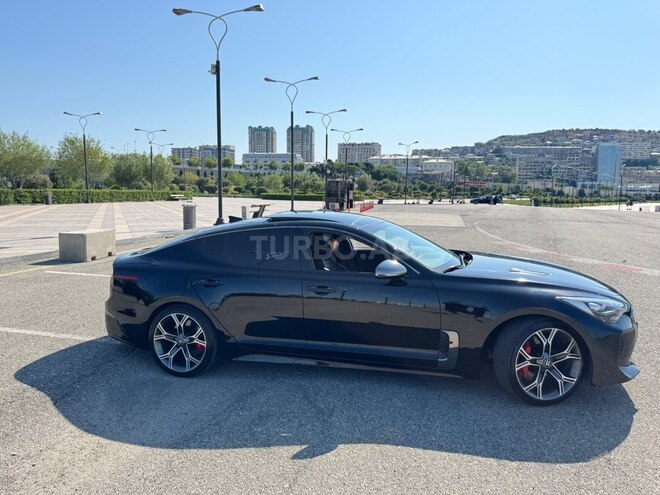 Kia Stinger-6