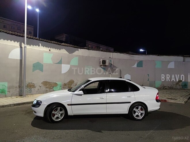 Opel Vectra-6