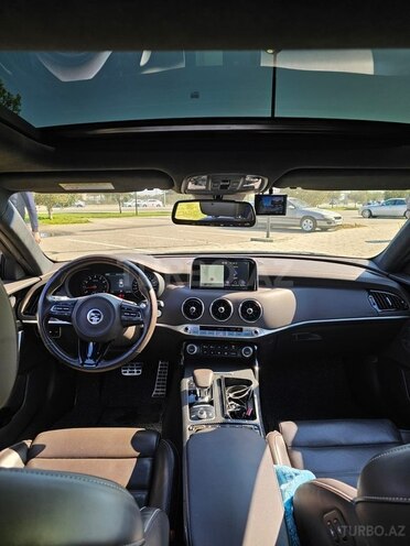 Kia Stinger-9