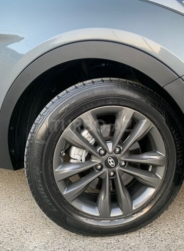 Hyundai Santa Fe-21