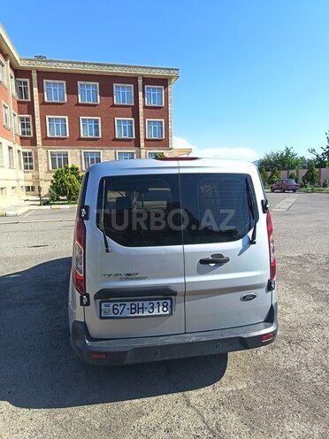 Ford Transit Connect-6