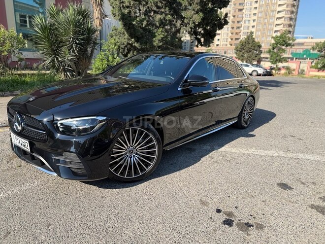 Mercedes E 300 e 4MATIC-4