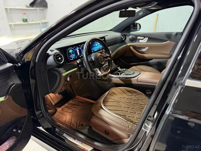 Mercedes E 300 e 4MATIC-9